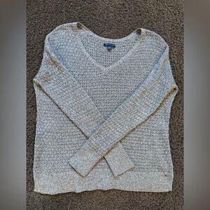 American Eagle Lightweight Spring Layering VNeck Sweater Top